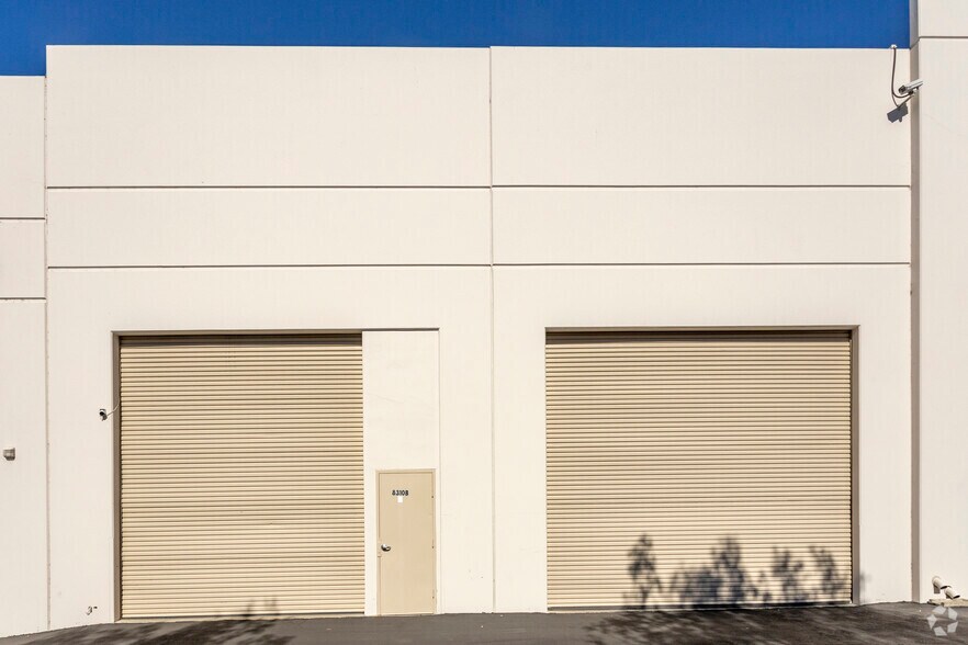More Photos Of 8310-8324 Miramar Mall, San Diego Warehouse For Lease