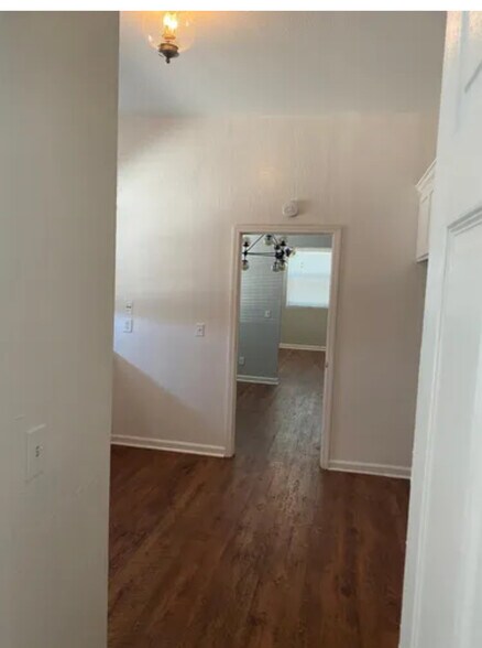 More Photos Of 609-611 16th St, Sacramento Apartments For Sale