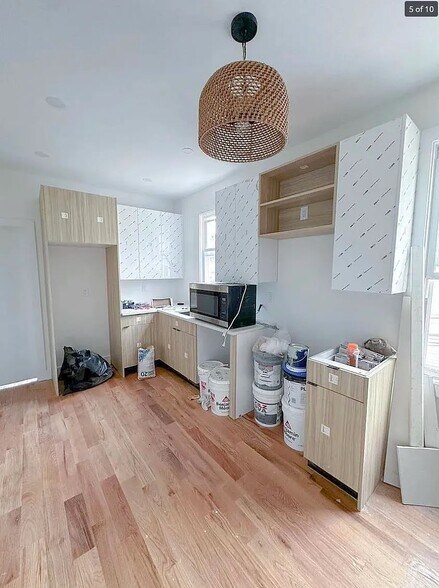 More Photos Of 239 Halladay St, Jersey City Apartments For Sale