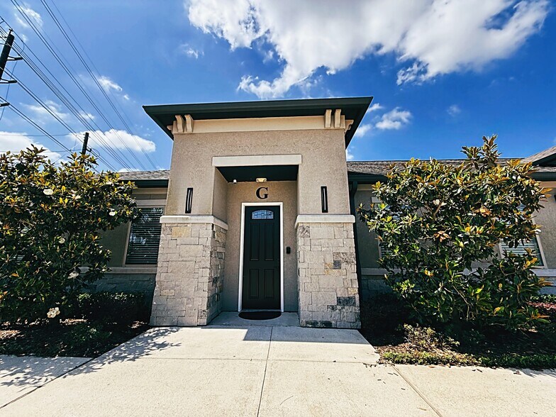 More Photos Of 12246 Queenston Blvd, Houston Medical For Sale