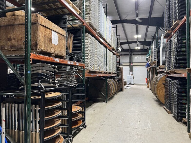 More Photos Of 304 Boston Post Rd, Orange Showroom For Sale