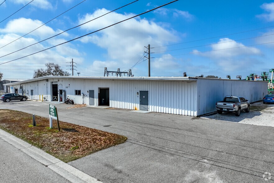 More Photos Of 1909 Whitfield Park Loop, Sarasota Manufacturing For Lease