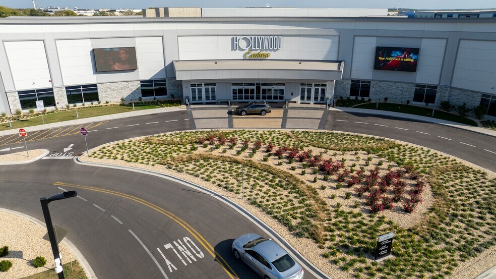 More Photos Of NE/C of I-55 & I-80, Joliet General Retail For Lease