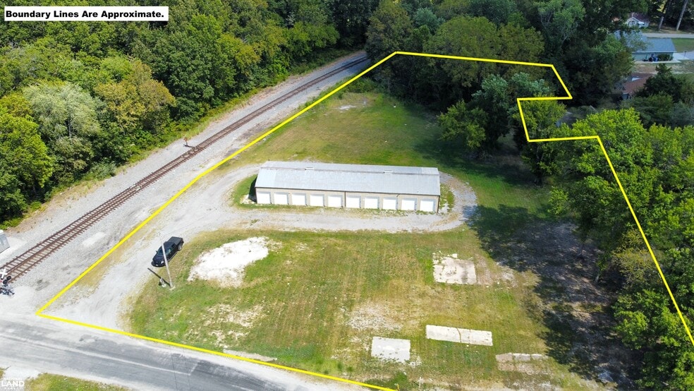 Primary Photo Of 400 S Wilson St, Benton Self Storage For Sale