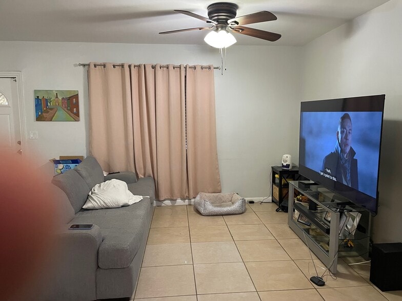 More Photos Of 2200 SW 42nd Ave, Fort Lauderdale Multifamily For Sale