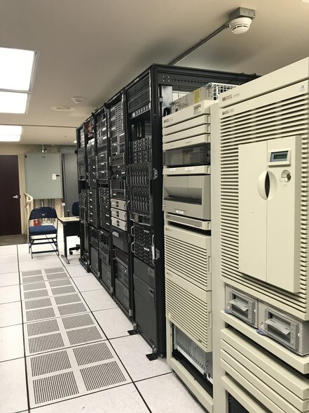 More Photos Of 852 Arrowhead Ln, Salt Lake City Office For Sale