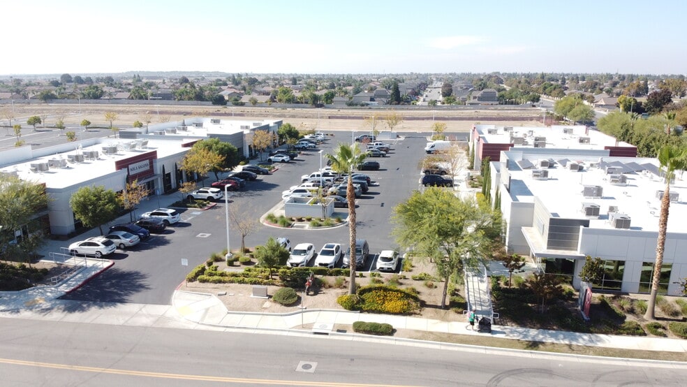 More Photos Of 5701 Young St, Bakersfield Medical For Sale