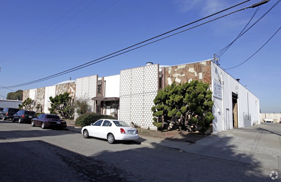 More Photos Of 1961-1967 National Ave, Hayward Manufacturing For Lease