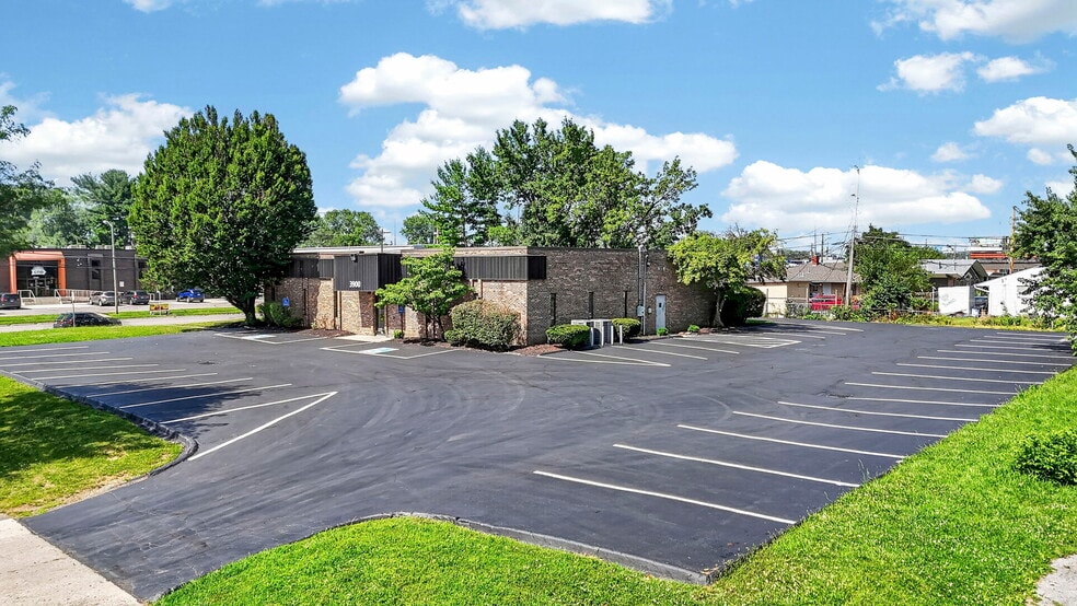 More Photos Of 3900 E Livingston Ave, Columbus Medical For Sale