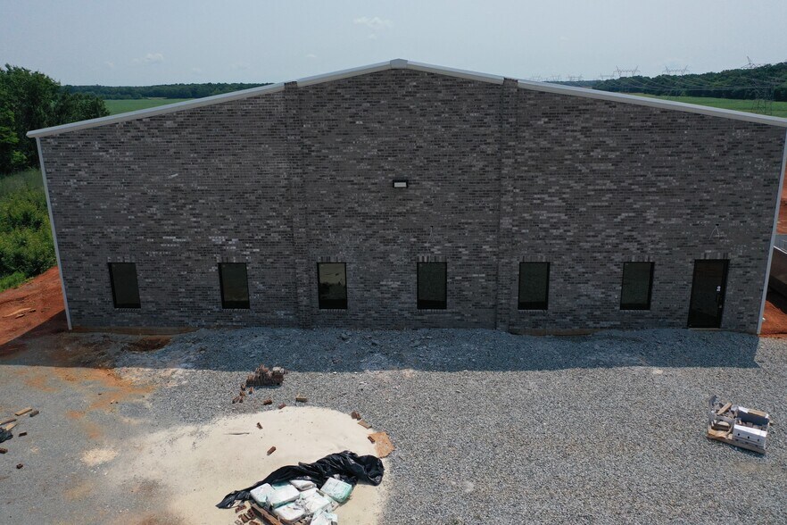 More Photos Of 0 US Highway 31, Tanner Warehouse For Sale