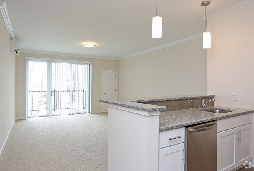 More Photos Of 240 State St, Schenectady Apartments For Lease