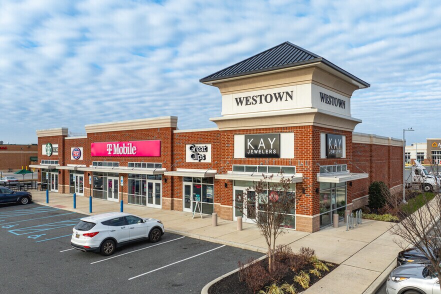 More Photos Of 1006 Bunker Hill Rd, Middletown Freestanding For Lease