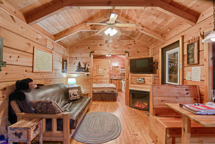 More Photos Of 5830 NC 209 Hwy, Hot Springs Specialty For Sale