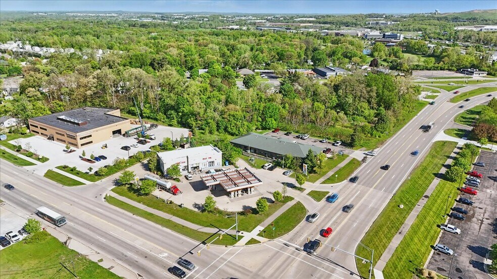 More Photos Of 2545 N Opdyke Rd, Auburn Hills Medical For Sale