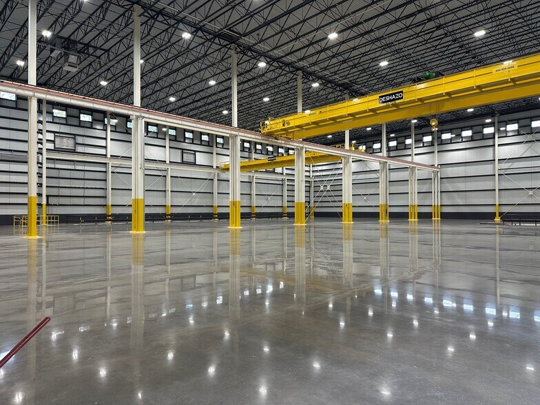 More Photos Of 600 Fox Run Ave, Opelika Manufacturing For Lease