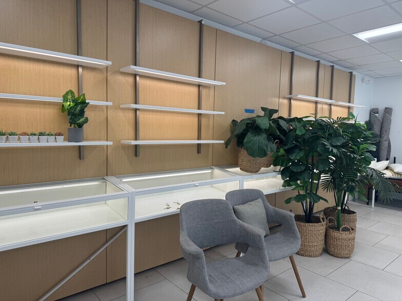 More Photos Of 505 NE 125th St, North Miami Medical For Lease