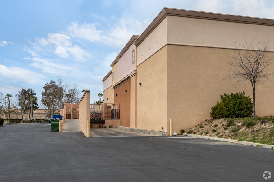 More Photos Of 473-499 E Alessandro Blvd, Riverside Unknown For Lease