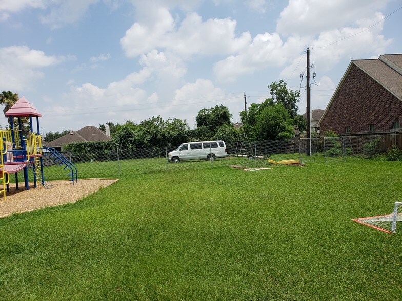 More Photos Of 1803 Kenwick Pl, Pasadena Daycare Center For Sale