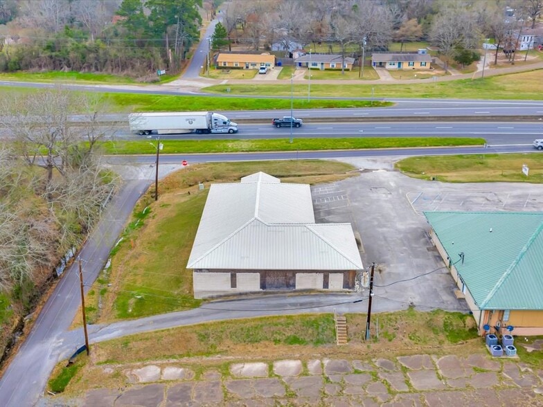 More Photos Of 3215 S Medford Dr, Lufkin Office For Sale