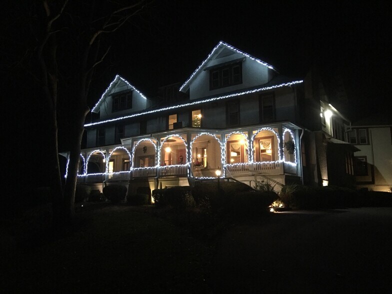 More Photos Of 1090 Ragged Edge Rd, Chambersburg Hospitality For Sale