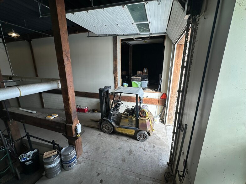 More Photos Of 638 Lake St, Wilson Freestanding For Sale