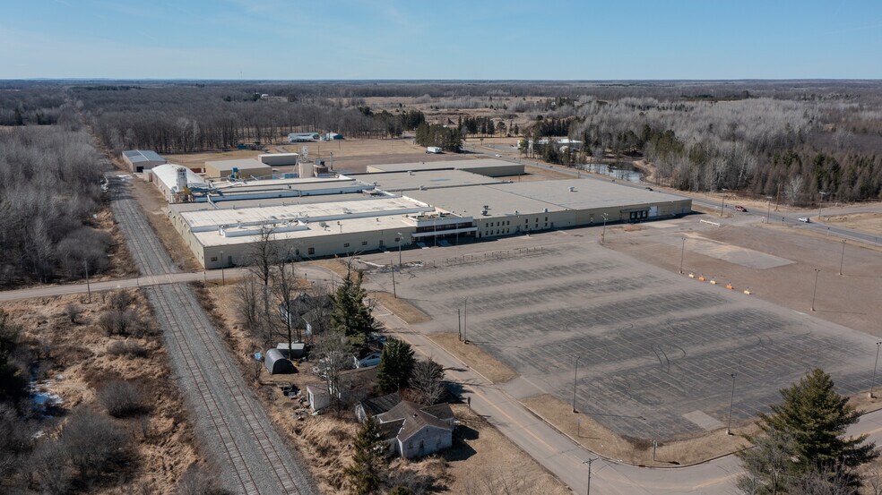 More Photos Of 811 Factory St, Hawkins Manufacturing For Sale