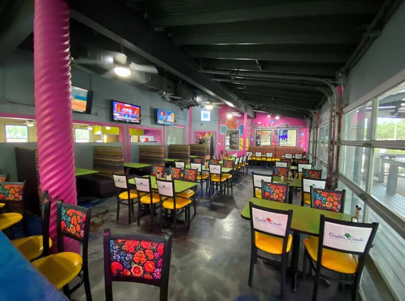 More Photos Of 1701 N Rock Springs Rd, Apopka Restaurant For Sale