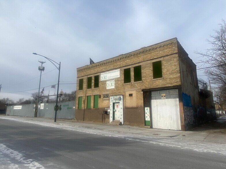 Primary Photo Of 2616 W Van Buren St, Chicago Warehouse For Lease