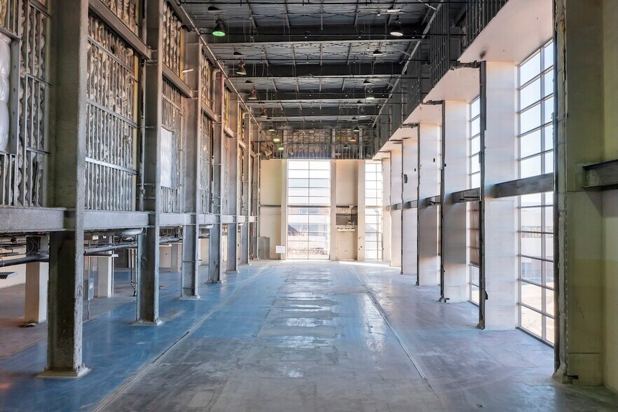 More Photos Of 120 Salem Ave SW, Roanoke Warehouse For Lease