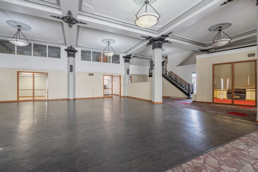 More Photos Of 344 W Genesee St, Syracuse Loft Creative Space For Lease