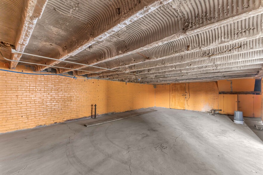 More Photos Of 7424 Bessemer Ave, Cleveland Warehouse For Sale