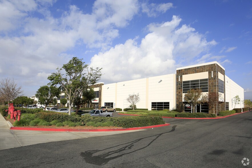 More Photos Of 1111 Citrus St, Riverside Warehouse For Lease