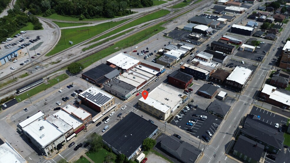 More Photos Of 200 S Main St, Corbin General Retail For Sale