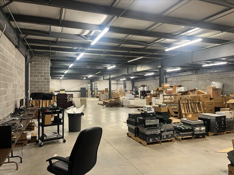 More Photos Of 720 W 20th St, Pittsburg Manufacturing For Sale