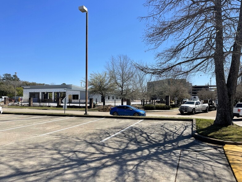 More Photos Of 8894 Airline Hwy, Baton Rouge Medical For Lease