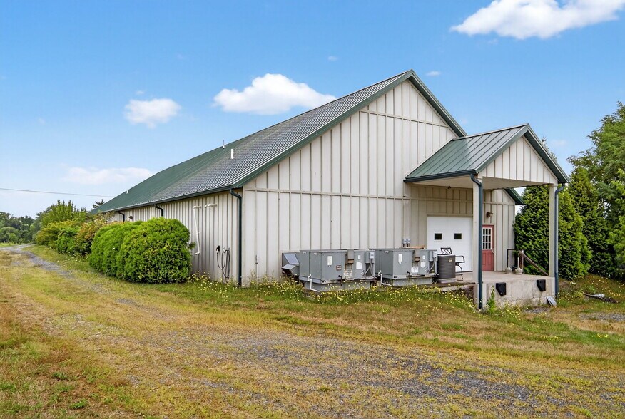 More Photos Of 4200 NY-14, Geneva Specialty For Lease