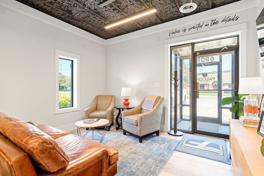 More Photos Of 6908 Office Park Cir, Knoxville Medical For Sale