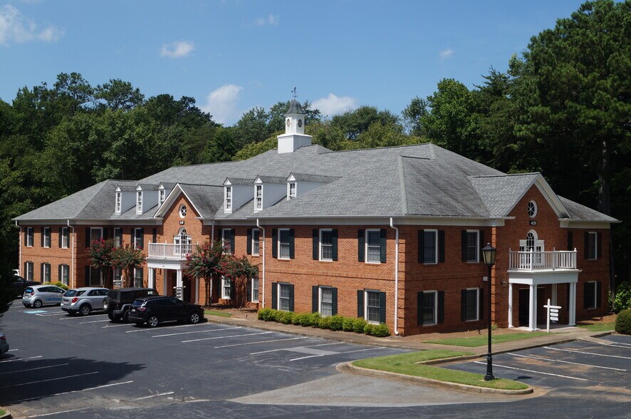 Primary Photo Of 419 E Crossville Rd, Roswell Medical For Lease