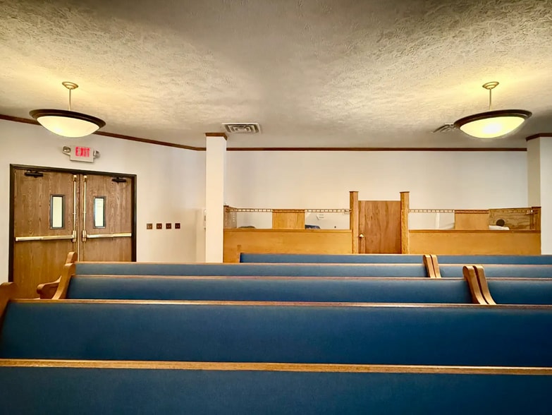 More Photos Of 1819 W Willow St, Lansing Religious Facility For Sale