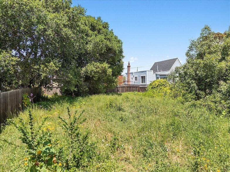 More Photos Of 310 Spruce St, Alameda Land For Sale