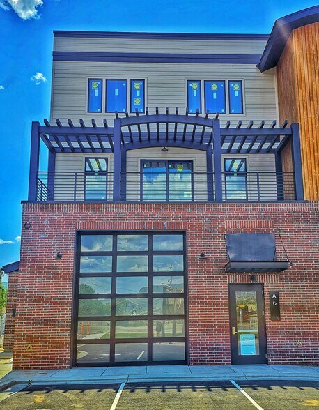 More Photos Of 1922 S Highway 40, Heber City Showroom For Lease