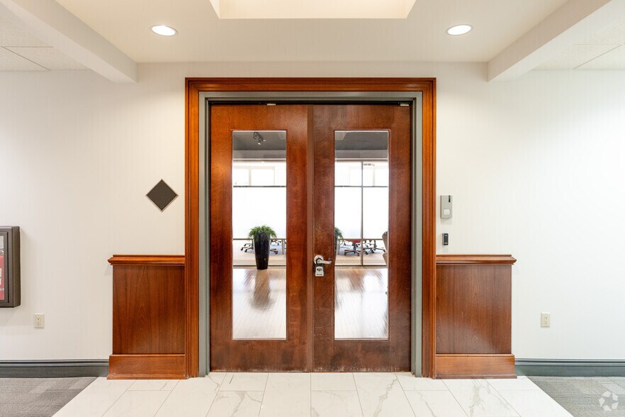More Photos Of 7780 Brier Creek Pky, Raleigh Medical For Lease