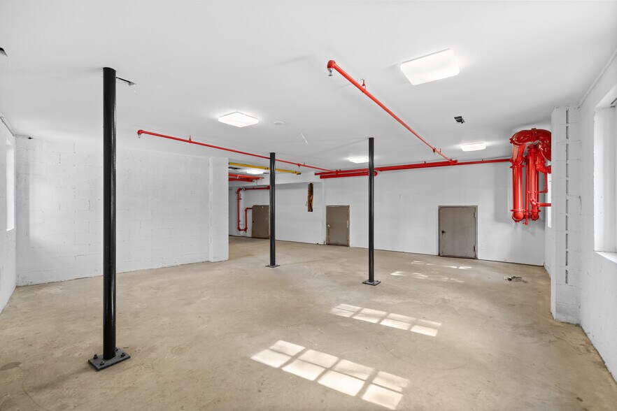 More Photos Of 122 Liberty View Dr, Jersey City General Retail For Lease