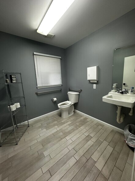 More Photos Of 1160 Beacon Ave, Manahawkin Medical For Lease