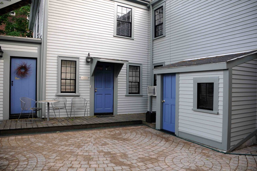 More Photos Of 393-395 Massachusetts Ave, Arlington Office For Sale