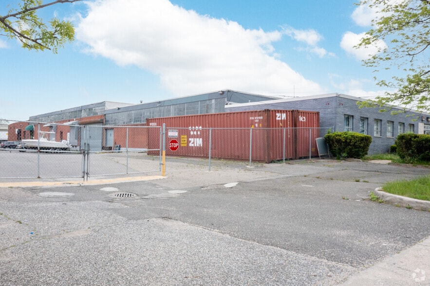 More Photos Of 170 Allen Blvd, Farmingdale Warehouse For Lease