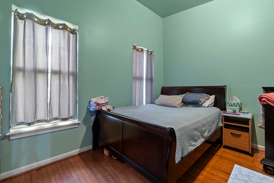 More Photos Of 3344 E Baltimore St, Baltimore Storefront Retail Residential For Sale