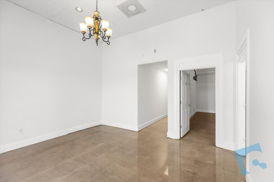 More Photos Of 4209 Colleyville Blvd, Colleyville Unknown For Lease