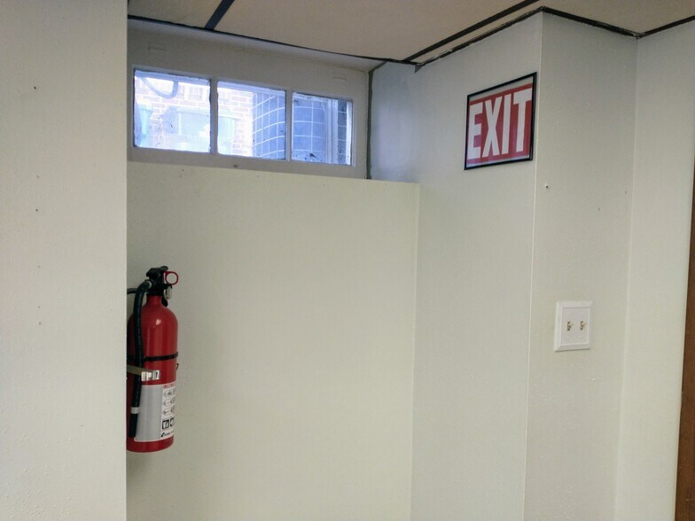 More Photos Of 2221 Penn Ave, Reading Storefront Retail Residential For Lease