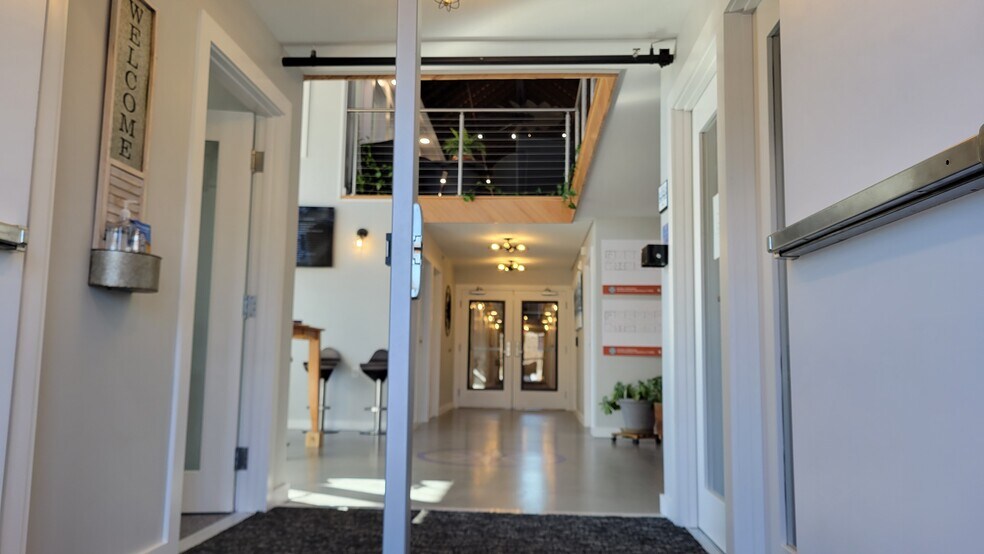 More Photos Of 119 Griswold St, Glastonbury Loft Creative Space For Lease